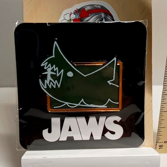 Loot Crate Other - NIP JAWS pin